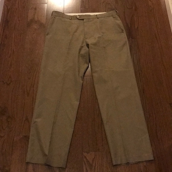 izod mens khaki pants